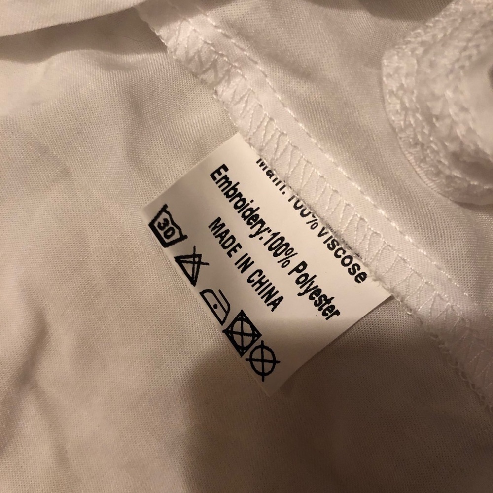 NWT Charms fashion embroidered tie front crop top - Picture 3 of 4